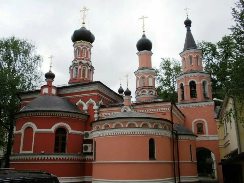 Храм иконы божией матери "скоропослушница" на ходынском поле. Храм иконы божией матери октябрьское поле. Храм чурилково домодедовский район. Икона скоропослушница храм в москве. Храм скоропослушницы в москве.