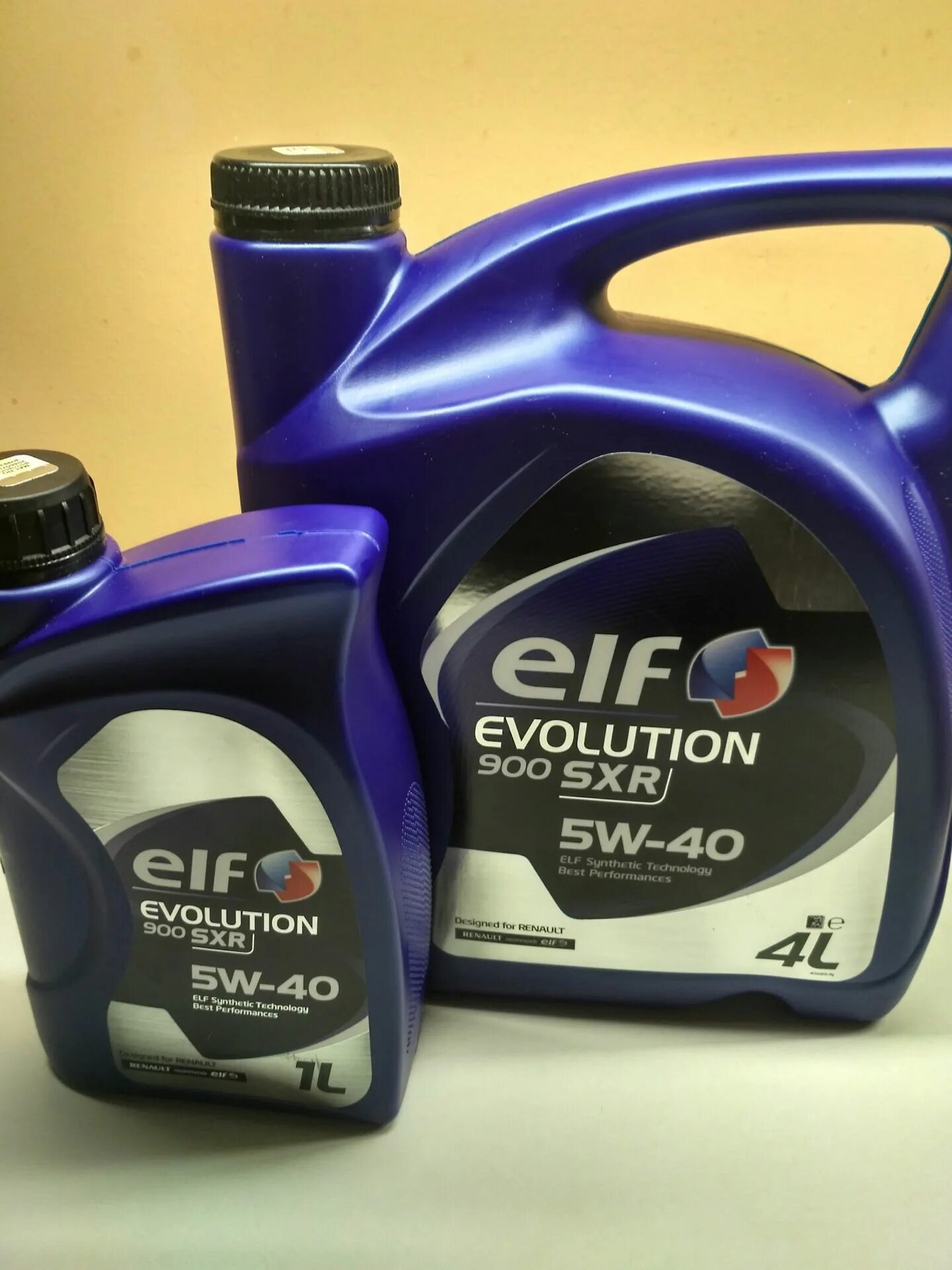 Масло моторное elf 5w40 sxr 900. Elf 5w40 SXR. Elf Evolution 900 SXR. Evolution 900 SXR 5w-40 4л. Эльф 5w40 SXR литр.