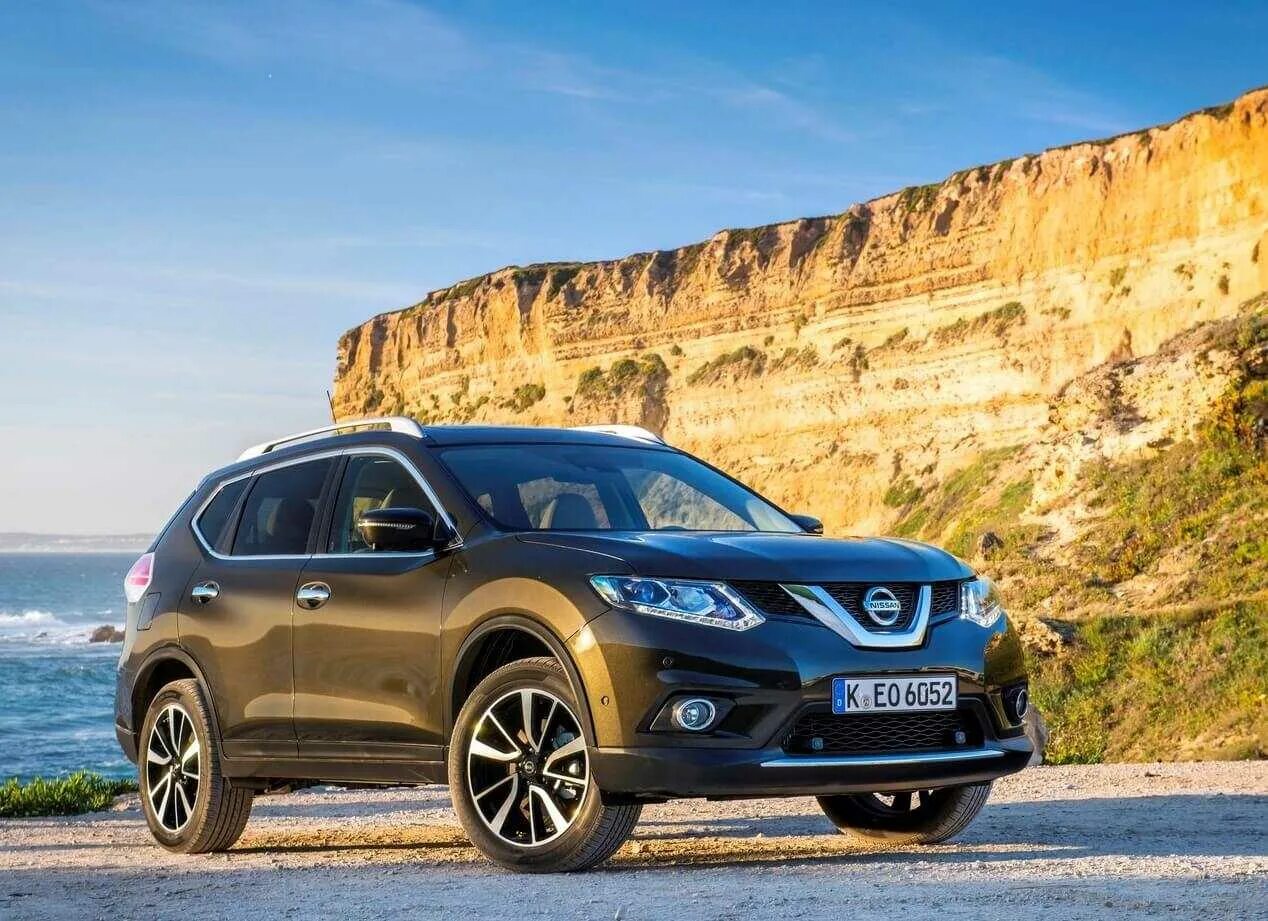 Модель x trail. Ниссан х-Трейл т32. Nissan x-Trail t32 2014. Ниссан икстрейл т32. Ниссан х-Трейл т32 2016.