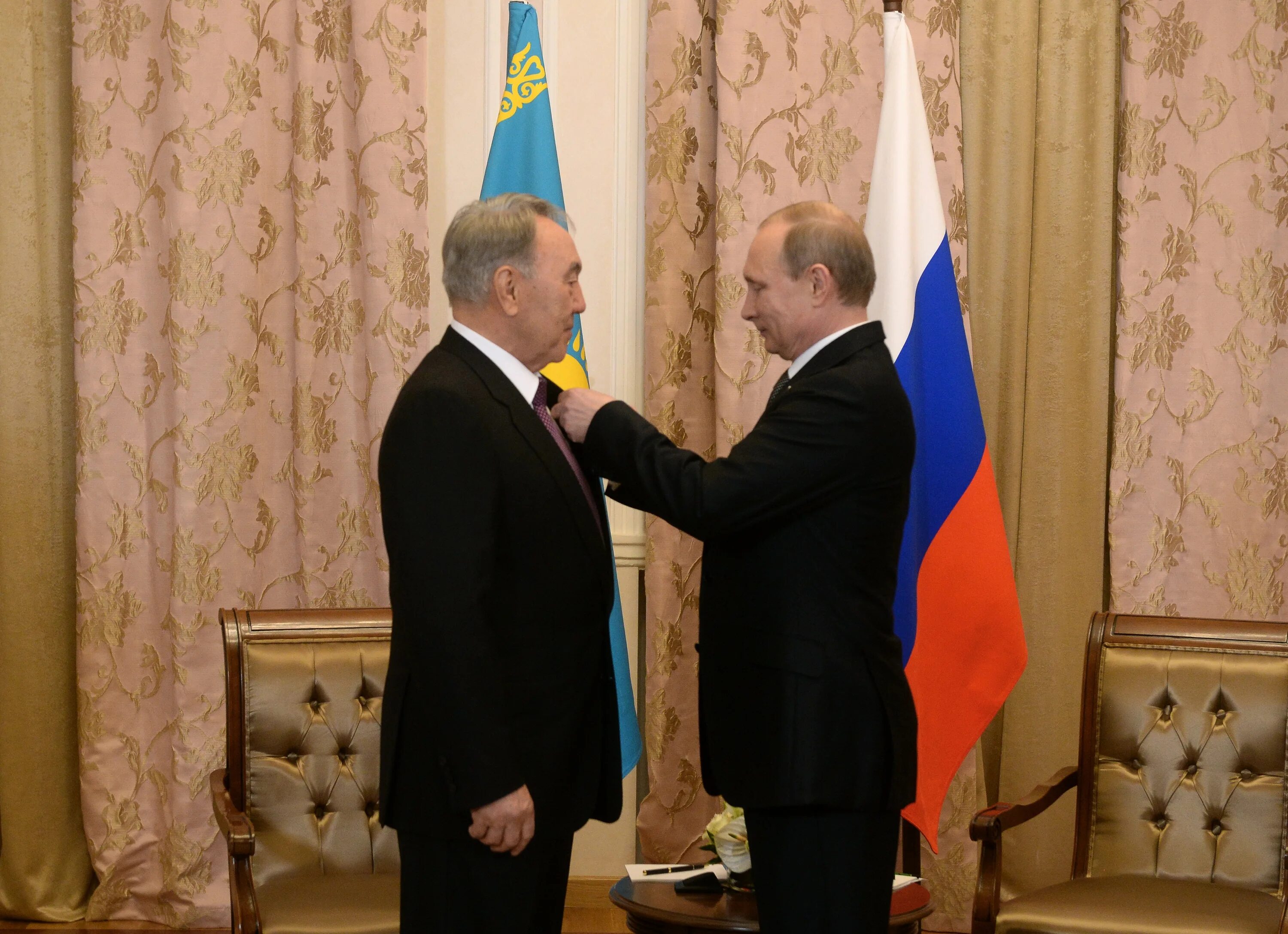 Встреча россия африка. Беседа с президентом. Беседа с президентом. Пашинян и токаев на путина. Беседа с президентом.