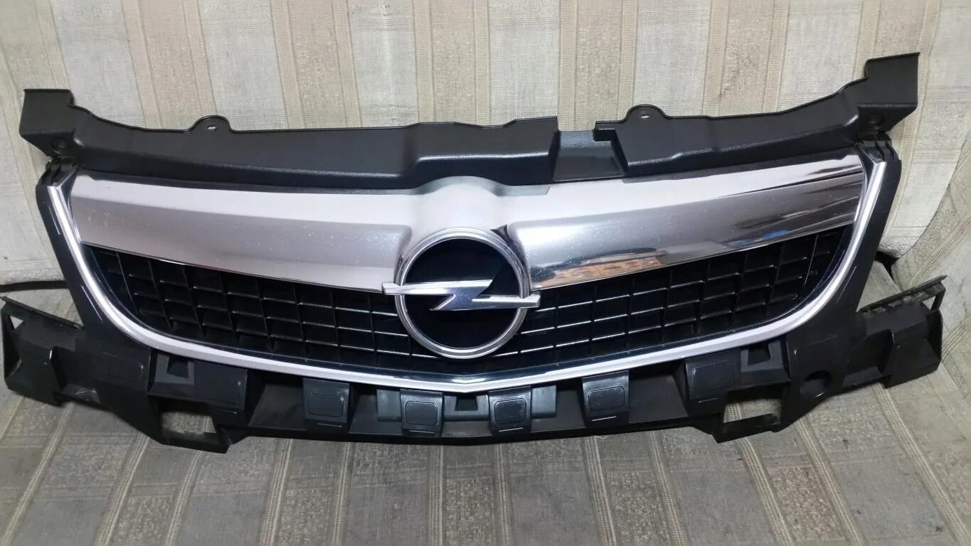 Решетка радиатора опель вектра с. Решетка радиатора opel vectra c 2007. Решетка радиатора опель вектра с 2007 года. Решетка радиатора опель вектра ц. Решетка радиатора opel vectra c irmscher.