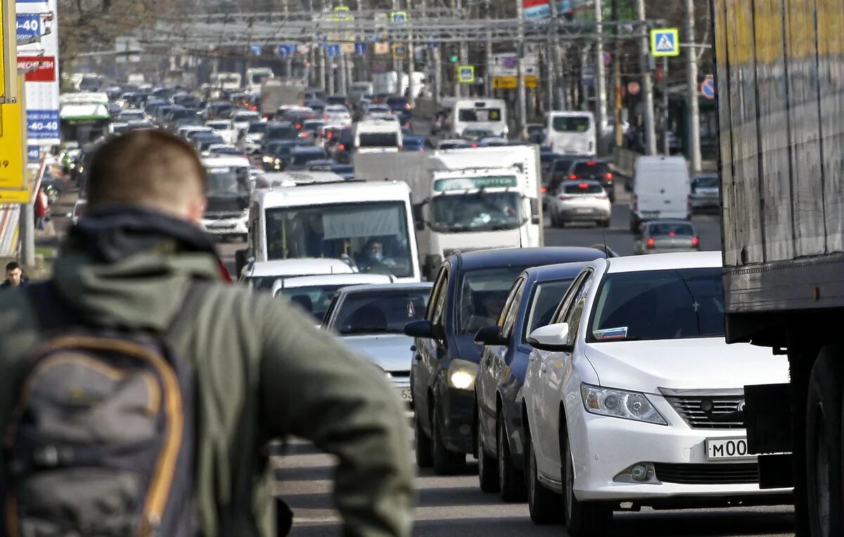 Выделенки Воронеж. Выделенная полоса на Московском проспекте Воронеж. Камера на выделенную полосу на Чернавском мосту. Новые выделенные полосы в Воронеже.