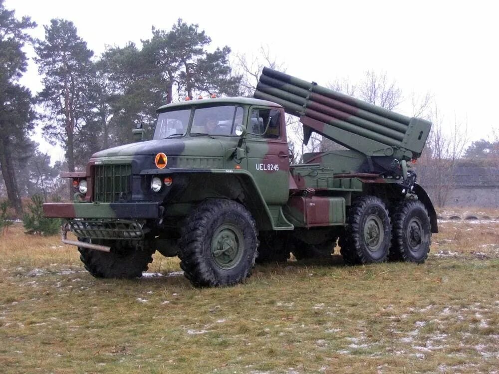 РСЗО БМ-21 град. BM-21 Grad. Урал БМ 21. БМ-21 град Татра. Рсзо abadil