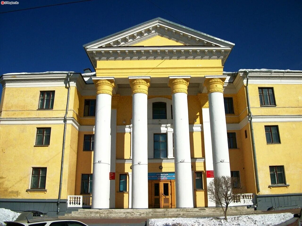 ротонда неоклассицизм. колонны в хабаровске. ротонда троицк. колонны в хабаровске. набережная колонны хабаровск.