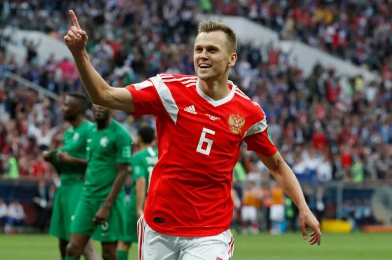Лучший игрок чм 2018. Денис черышев чм 2018. денис черышев футболист чм 2018 хорватия. черышев на чм мира по. лучшие футболисты сборной россии 2018.