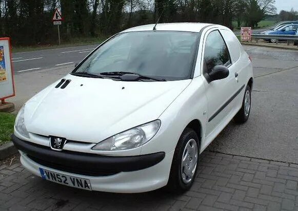 Пежо 206 1.4 hdi. Пежо 206 hdi. пежо 206 белый. пежо 206 van. peugeot 206 фургон.