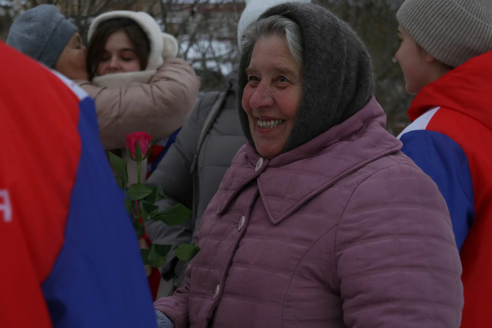 День волонтера. Волонтеры Победы день матери. День матери волонтеры для детей. Мы волонтеры. Мама волонтер