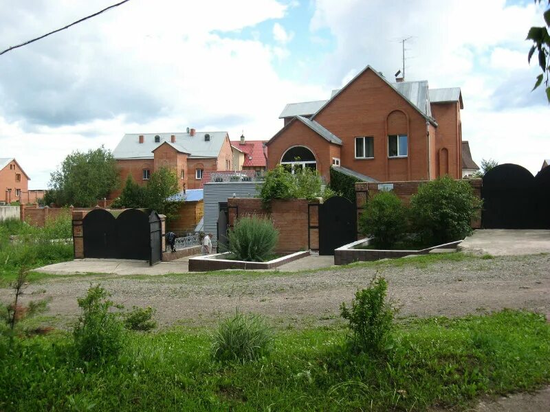 Микрорайон ветлужанка. 15. Красноярск елены стасовой 17. Вильского 32 красноярск. Недвижимость ветлужанка красноярск.