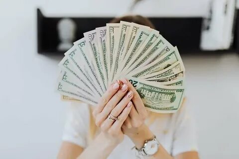 Деньги начинаются