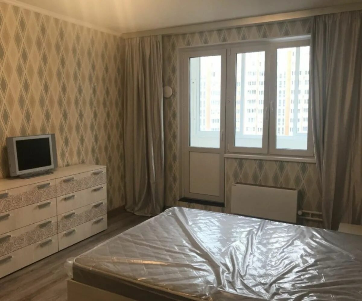 Циан квартиры. Суточные квартиры в красноярске. Циан арендаторы. Спальня вторичка. Островитянова 22к2.