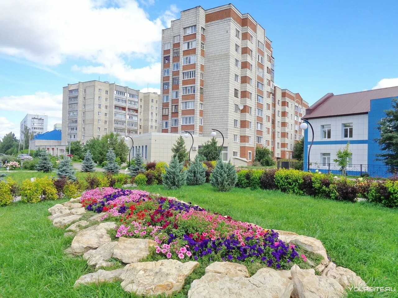Центр г зеленодольск. Зеленодольск татарстан. зеленодольск центр города. городское поселение город зеленодольск. парк победы зеленодольск татарстан.