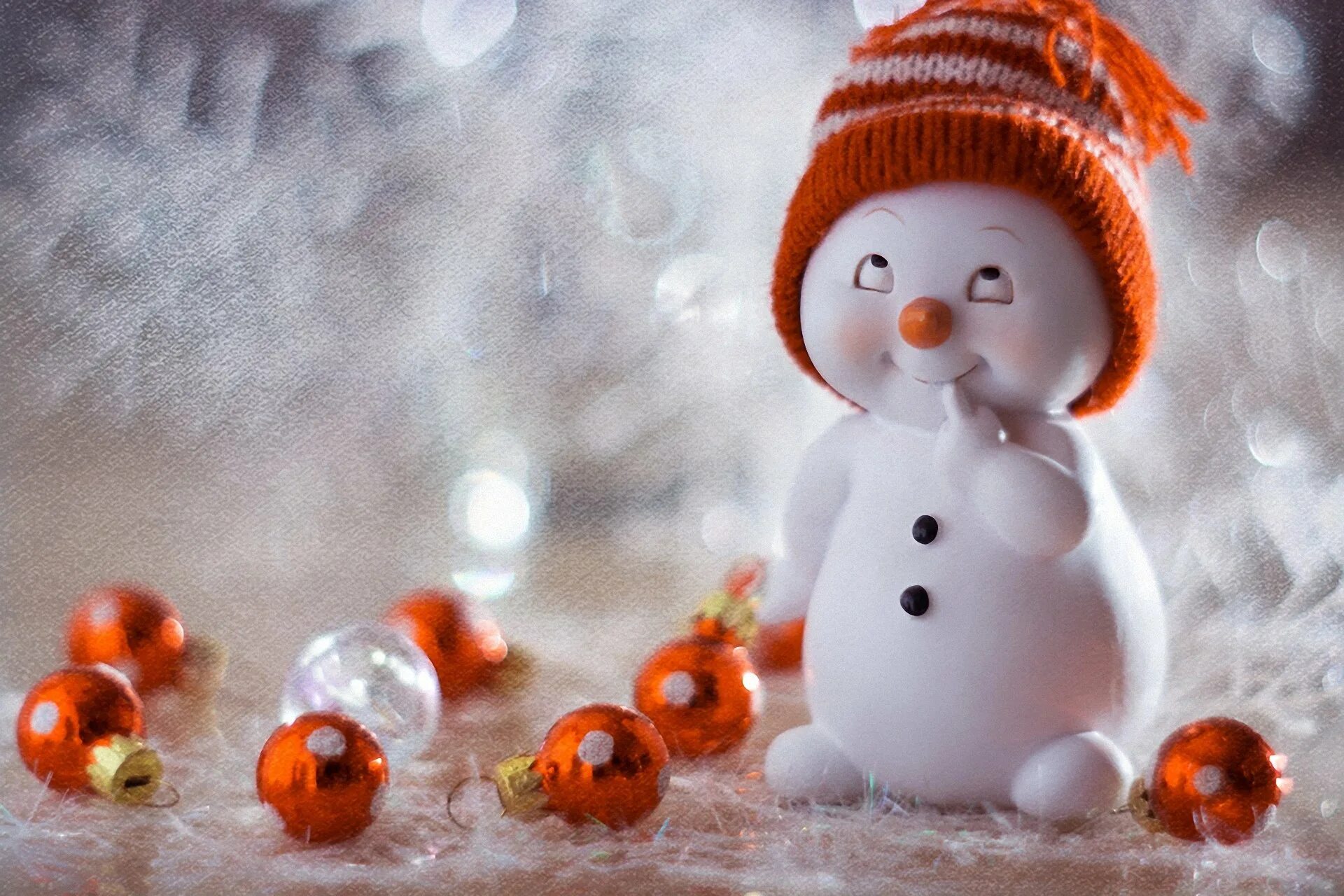 Снеговик красивый. Новогодний Снеговик. Снеговик картинки красивые. Картинки на рабочий стол Снеговики. Добрый позитивный день зимний