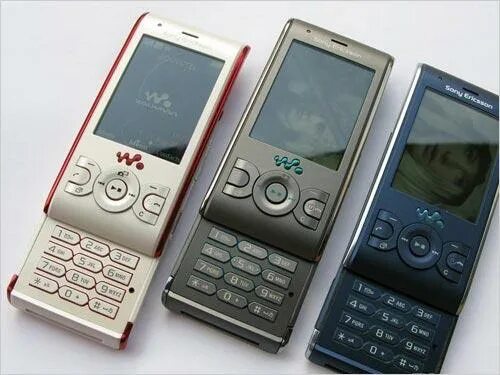 Старые телефоны sony. Sony Ericsson w595. Sony Ericsson Walkman w595. Sony Ericsson слайдер w595. Sony Ericsson w595 Blue.