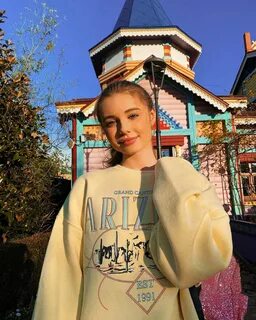 Блогерша лунаком фото