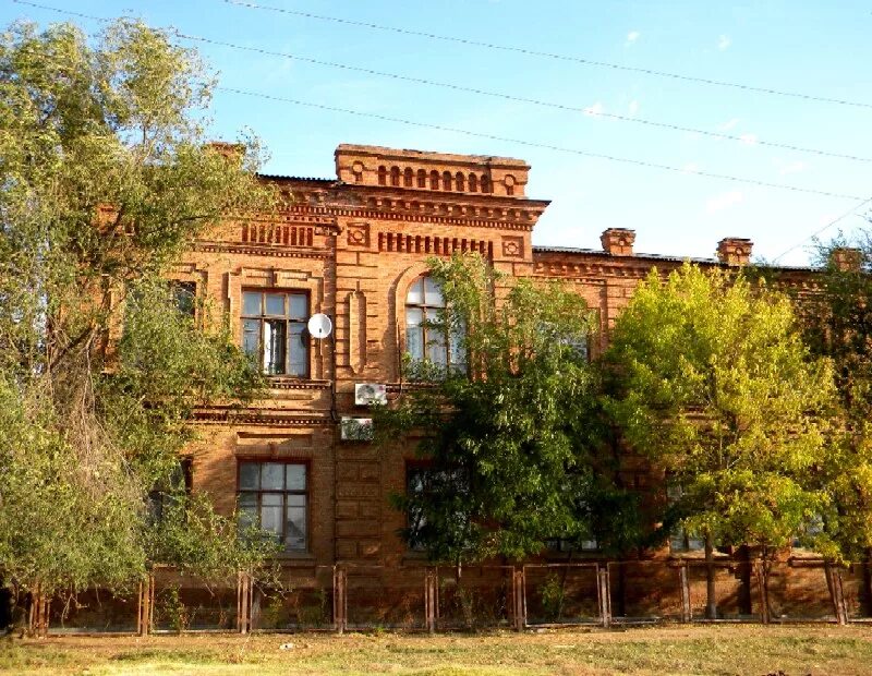 Дома в ленинске волгоградской области. Царев (Волгоградская область). Село Царев Ленинского района Волгоградской области. Царев Волгоградская область Ленинский район. Г Ленинск Волгоградской области.