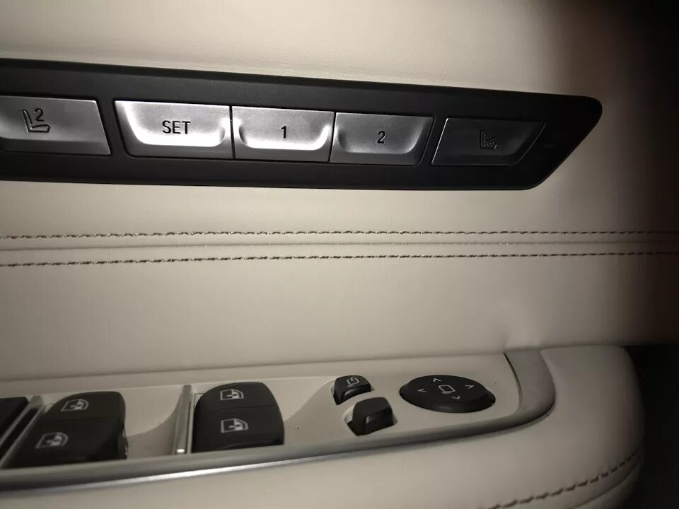 Дооснащение память сидений BMW f10. Вентиляция сидений BMW. Кнопки памяти сидений х5 f15. Блок памяти сидений Пассат б8.