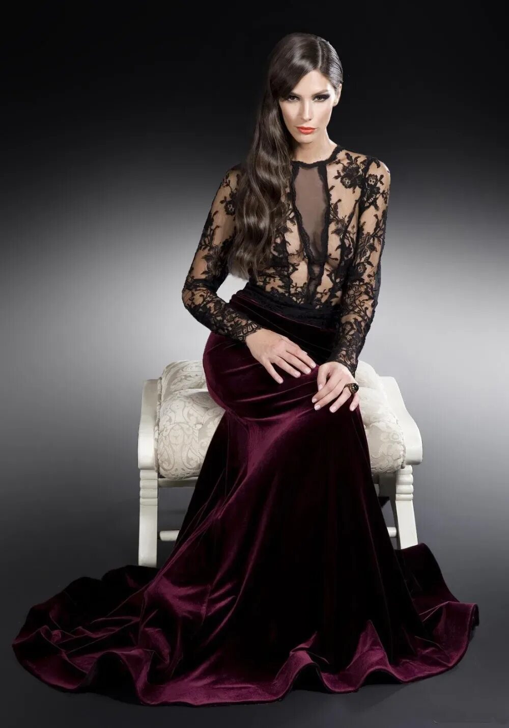 Elie saab haute couture осень-зима 2013-2014. Стильные вечерние платья. Elie saab haute couture 2023. Платье в пол из кружева макросе. Эли сааб ливанский дизайнер.