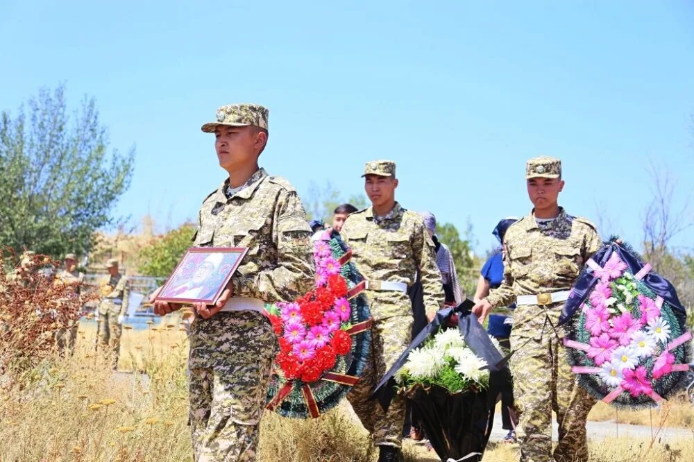 Ошские новости. Кыргызские праздники. Баткенские события в кыргызстане. Ошский базар в бишкеке. Закладка капсулы.