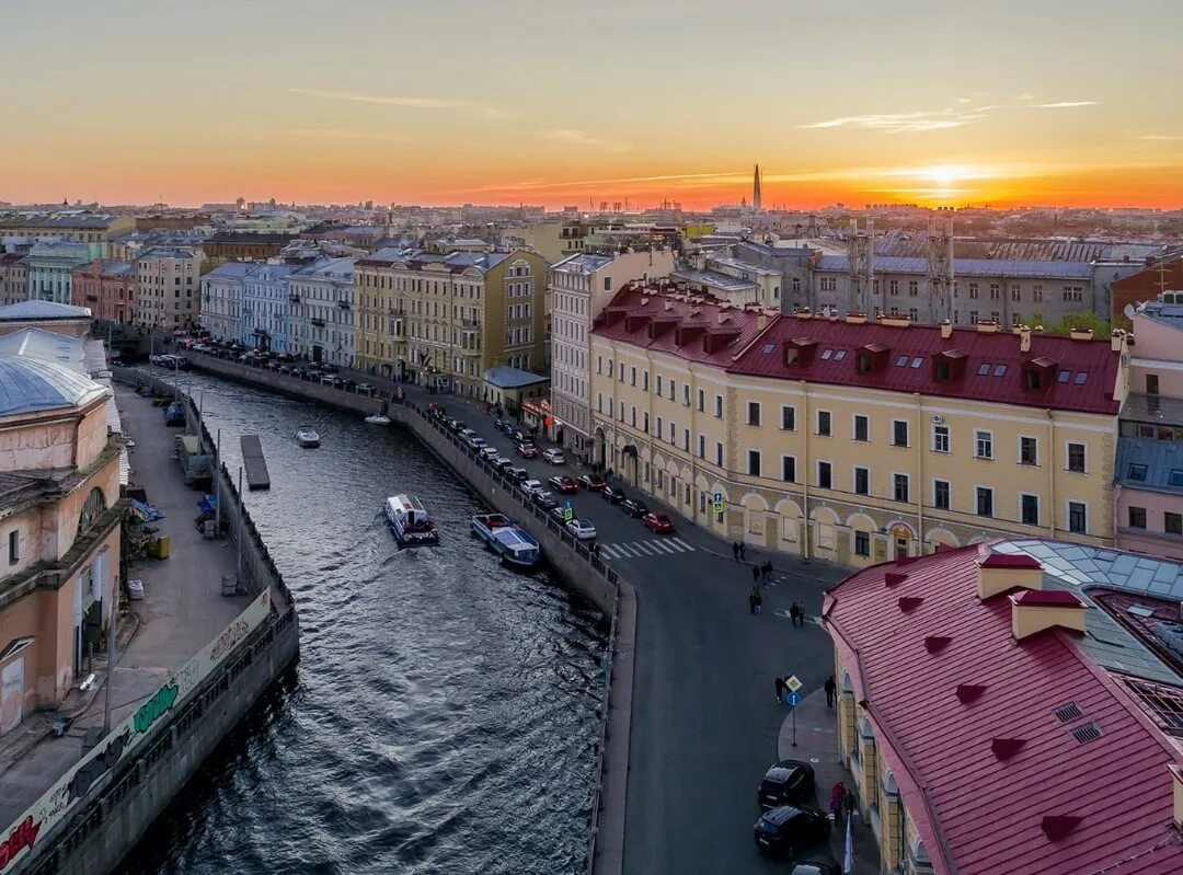 Мойка спб. Река мойка Санкт-Петербург. Питер река мойка. Реки Санкт Петербурга Нева мойка. Улица реки мойки Санкт Петербург.