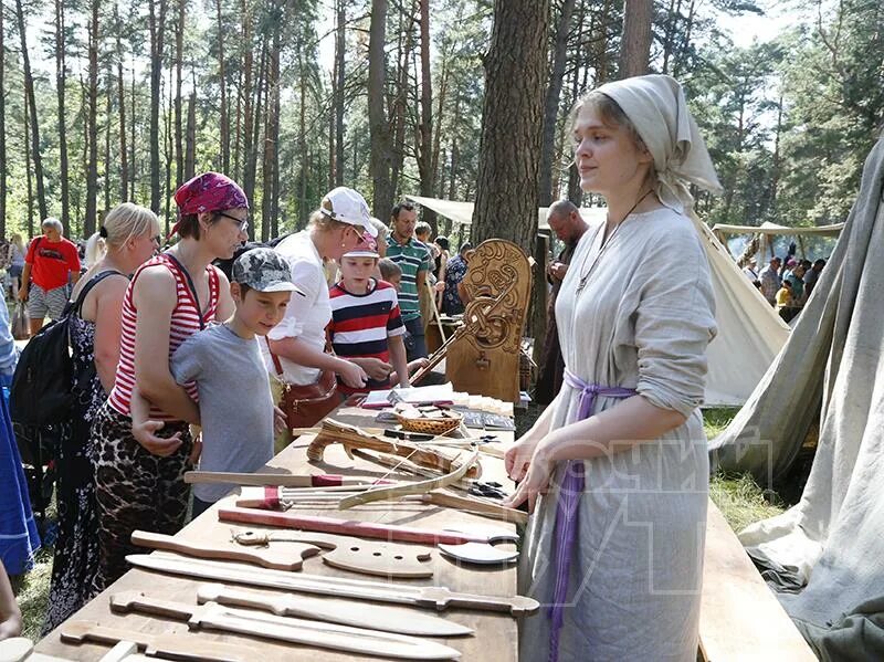 Фестиваль в гнездово. Дк гнездово. Ярмарка гнездово. Гнездово фестиваль 2024. Дк гнездово.
