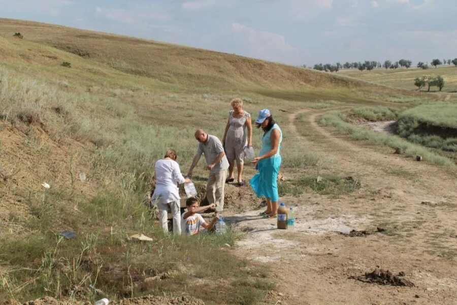 Ремонтненский район село Киевка источник кислая вода. Киевка Ростовская область Ремонтненский район. Кислая вода в Ростовской области с Киевка. Источник кислый Ремонтненского района Ростовской области. Кислая вода в ростовской области