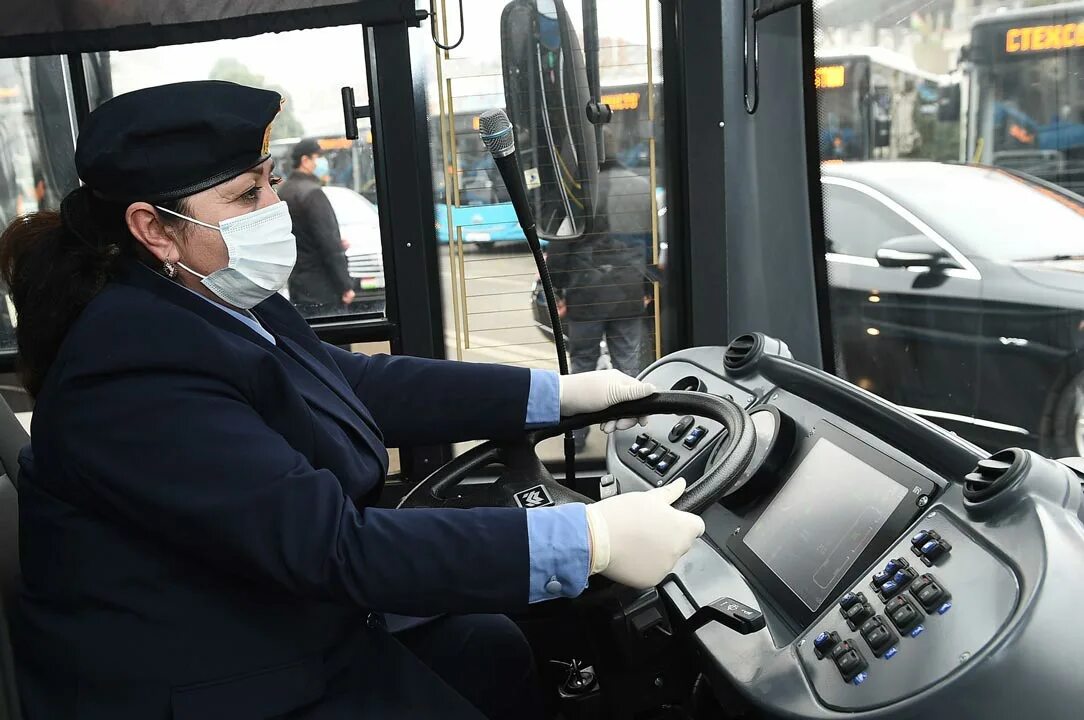 Душанбе водитель. Сотрудники гаи в трассе душанбе-турсунзаде. Полиция соблюдать законность. Душанбе водитель. Водитель город душанбе.