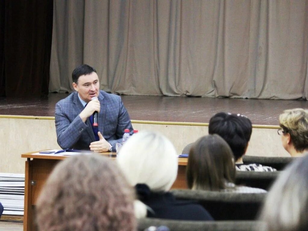 Эдельман татьяна николаевна иркутск. Эдельман татьяна николаевна иркутск семья. Глава правобережного округа иркутска торохова. Управление правобережным округом иркутск. Управление правобережным округом иркутск.