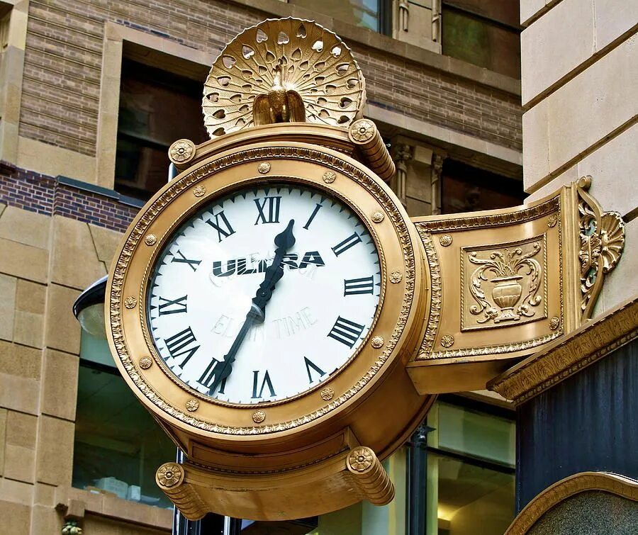 St clock