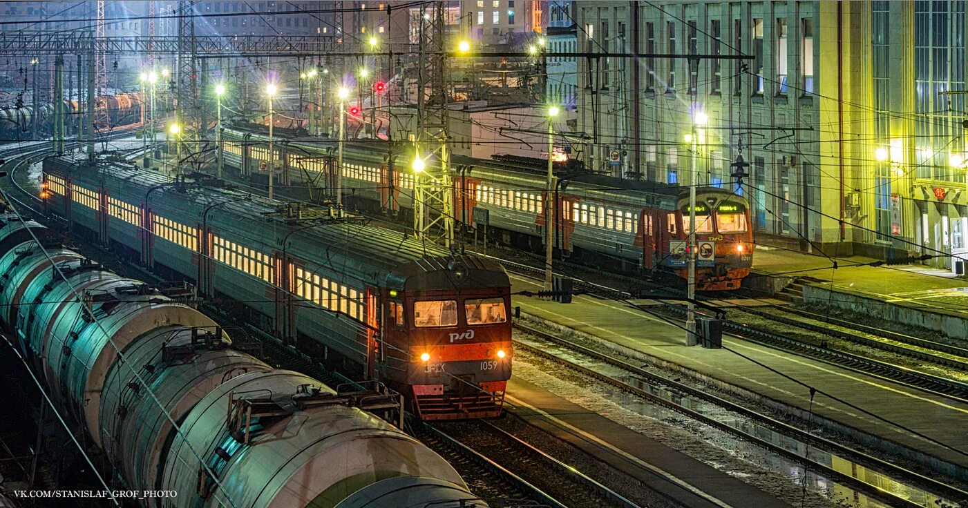 Рязань спб поезд. Железнодорожный вокзал Рязань-1, Рязань. ЖД вокзал Рязань 1. Вокзал Рязань 2. ЖД станция Рязань 1.