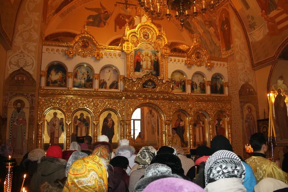 Святителя луки в марьино новый храм. Церковь в храме спас на каменке. Открытие церкви в рыково. Храм святой преподобномученицы параскевы. Храм вооруженных сил россии.
