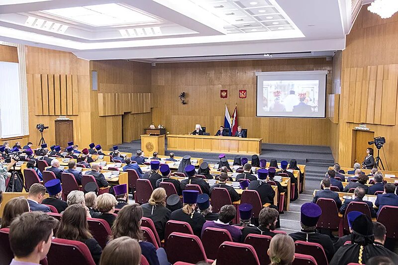 Сайт воронежской области регистрация. Воронежская областная Дума внутри. Малый зал областной Думы Воронежской. Парламентского центра Воронежской областной Думы. Мособлдума внутри.