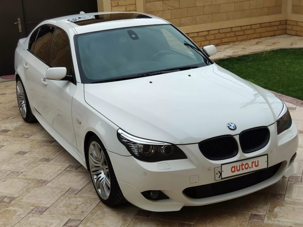 бмв е60 2007 года.
