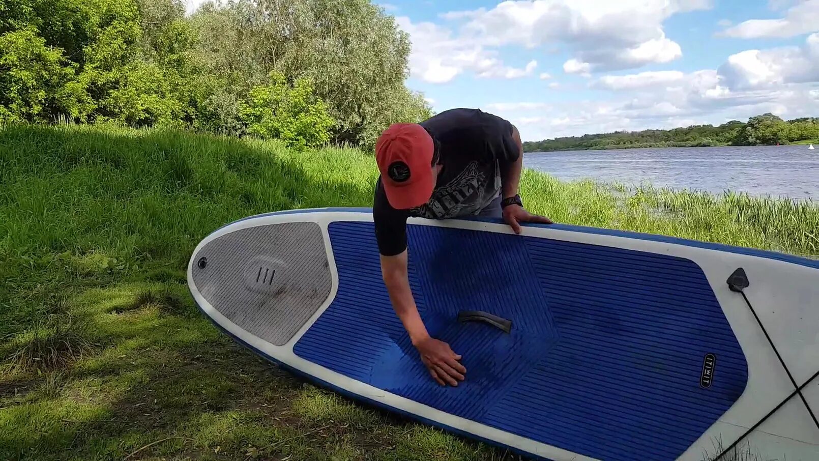 Как сдуть сап. Sup доска itiwit надувная. сдутый sup board. sub доска. сап борд в сдутом виде.