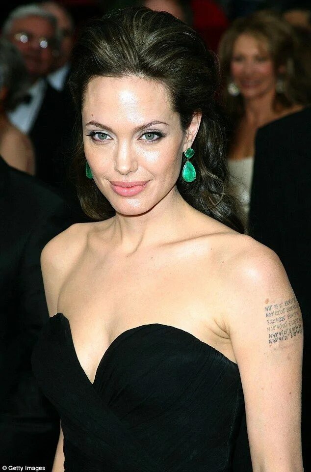 Angelina jolie 2014. Анджелина джоли 2022. Анджелина джоли 2022. Анджелина джоли 2022. Анджелина джоли потеряла.