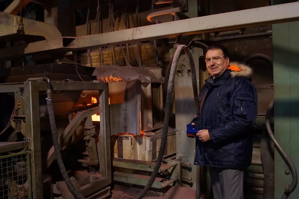 Новосибирский стрелочный завод логотип. Приказ акционерного общества новосибирский завод. Акционерное общество новосибирск. Ао нмз искра. Ао нарз новосибирский авиаремонтный завод директор.