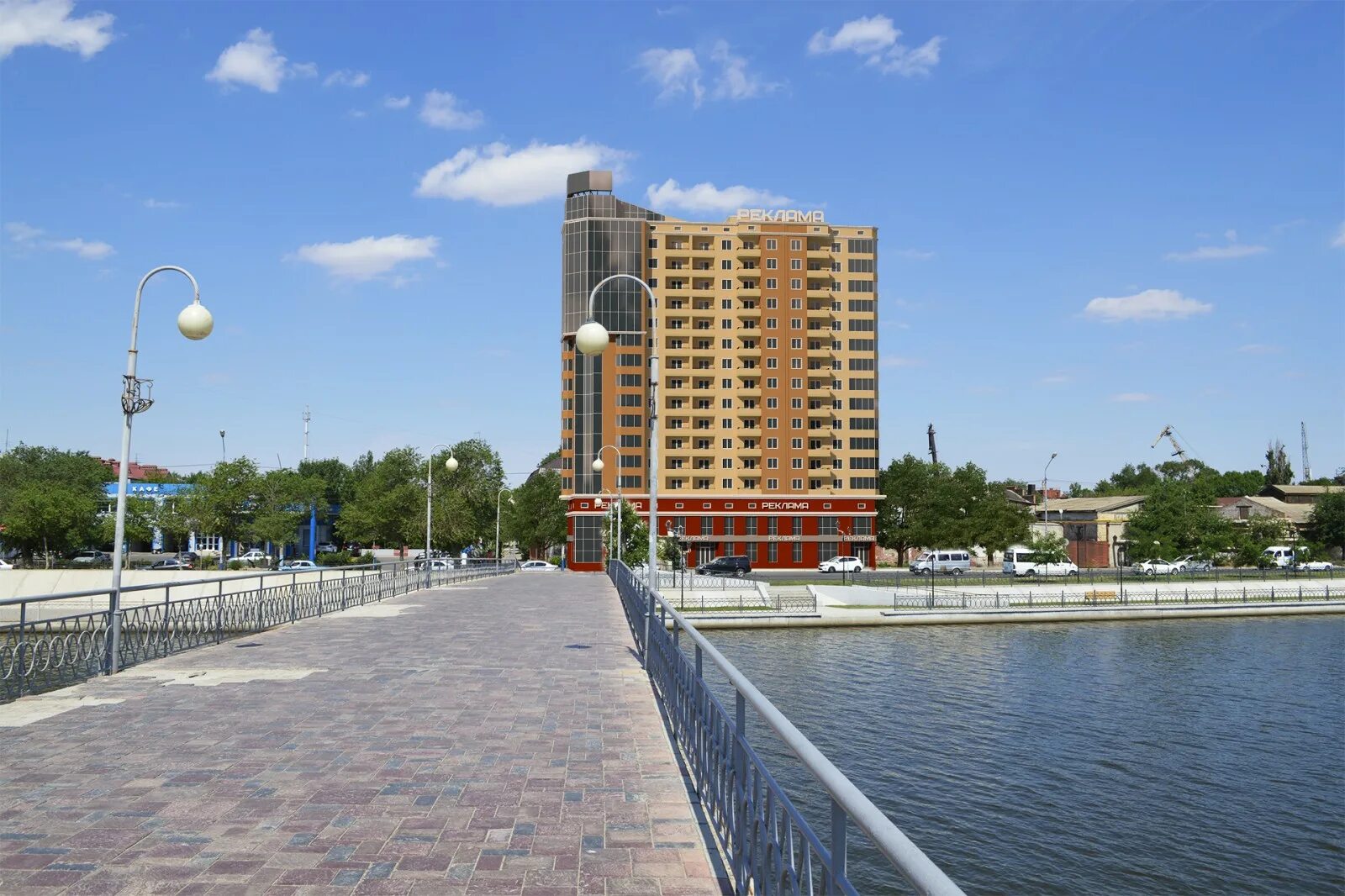 набережная приволжского затона 1