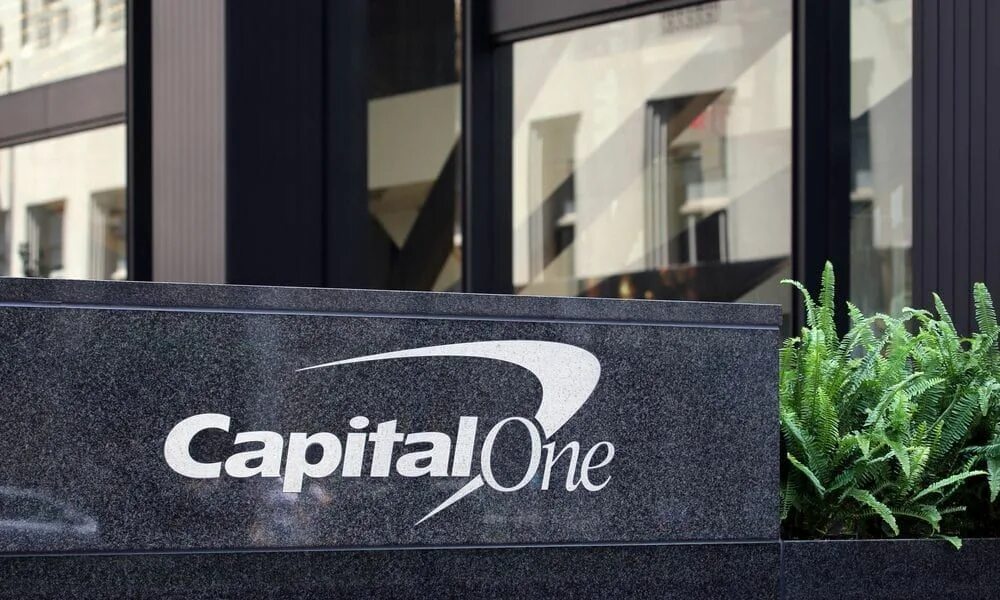 S one capital. Capital one. Financial one лого. Capital Bank logo. Capital one building.