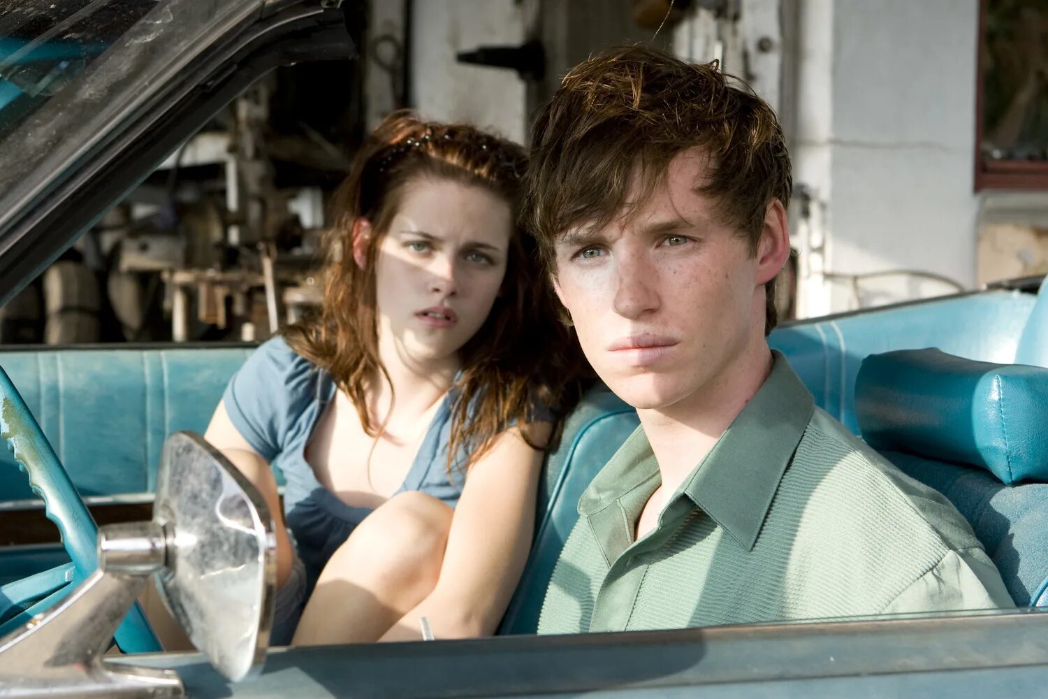 Желтый платочек счастья 2008. Желтый платочек счастья 2008. Кристен стюарт желтый платочек счастья. Жёлтый платочек счастья фильм 2008. Кристен стюарт желтый платочек счастья.