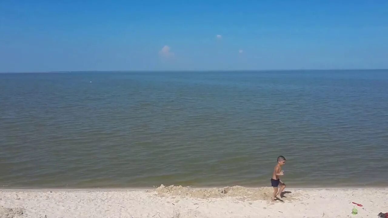 Ейск море. Ейск вода. Ейск вода в море. Море в Ейске в июне. Температура воды моря ейск