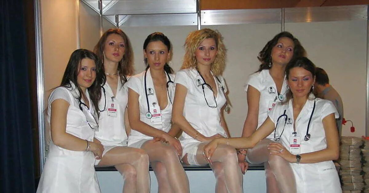 Клара ругор. Exposed nurses. Exposed nurses. Красивые медсестры. Фартук "медсестричка".