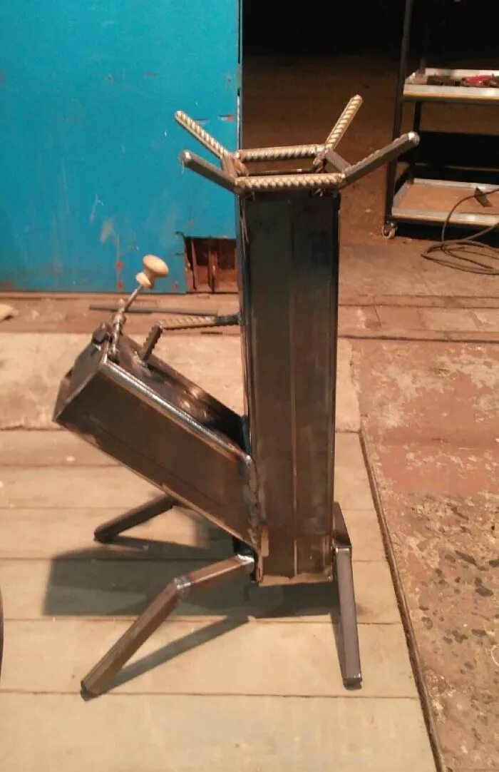 Печь ракета робинзон. Ракетная походная печь minuteman rocket stove. Реактивная печь. Печь ракета из профильной трубы. Печь ракета из трубы 80*80.