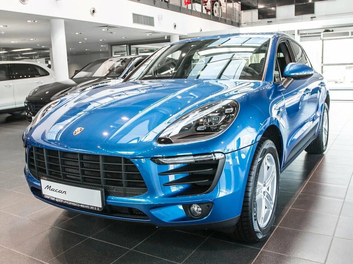 включи новый синий. Toyota c-hr синяя. новый год (праздник). новый год синий. включи новый синий.