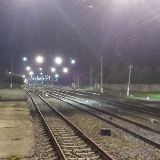 Железнодорожный вокзал волоколамск. Железная дорога волоколамск. Ржд станции волоколамск. Станция волоколамская жд. Рижский вокзал волоколамск.