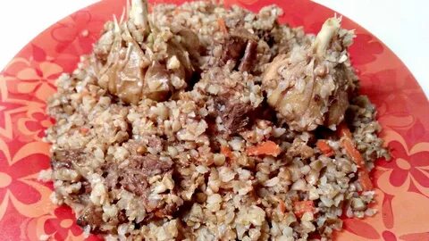Плов в казане из гречки