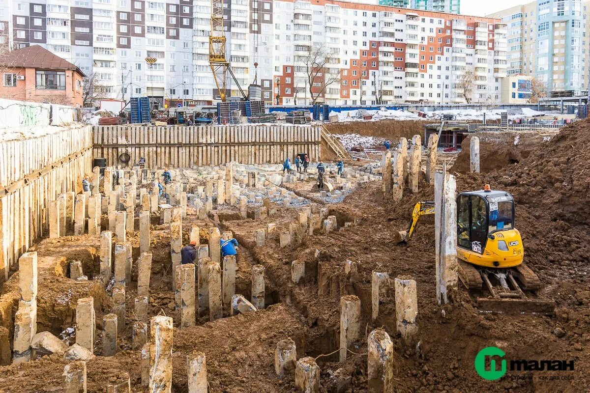 Котлован жилого комплекса Чертановский. Котлован Селезнева 4б. Котлован Аллейная Архангельск. Новостройка котлован. Цены на этапе котлована