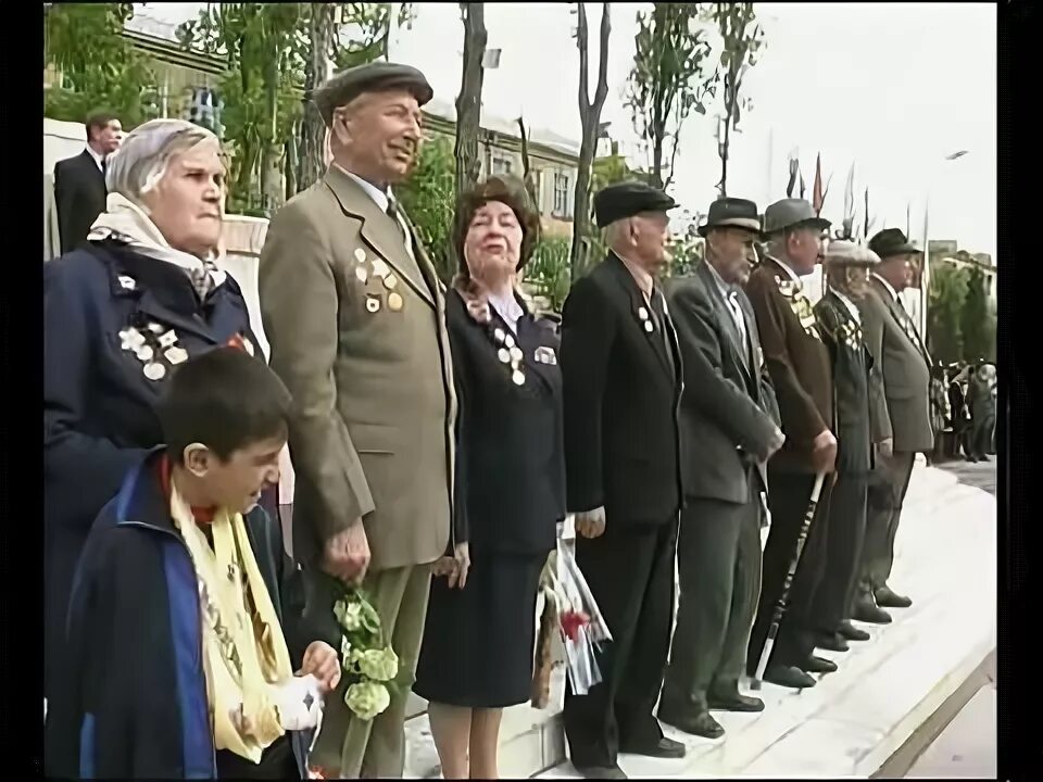 1 мая 2002. Теракт в Каспийске 9 мая 2002. Каспийск теракт день Победы.