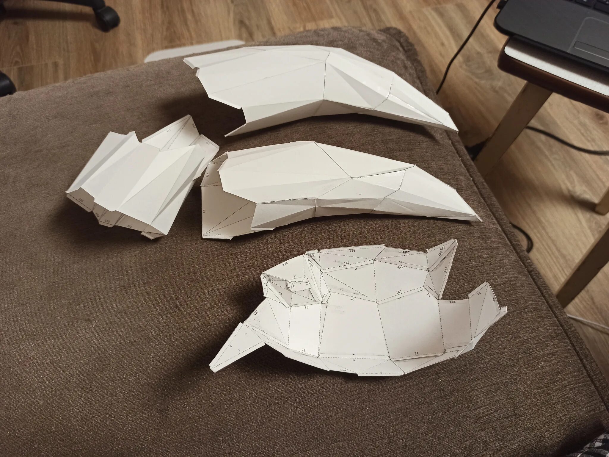 бумажный кораблик схема складывания. лёгкие антистресс самоделка из бумаги. как сделать самоделки из бумаги. простые самоделки из бумаги. бумажные игрушки самоделки.