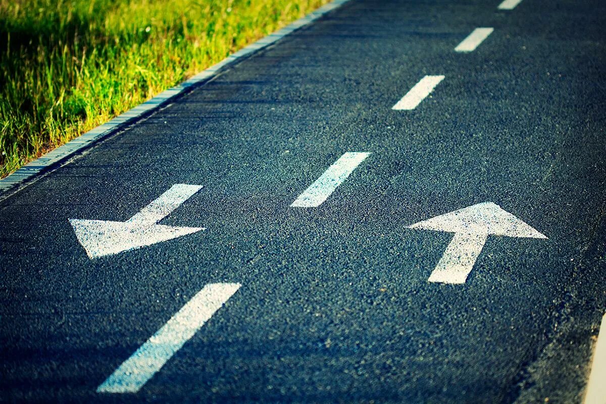 Проселочная дорога. Распутье дорог. Две разные дороги. Развилка дороги. Road 2.