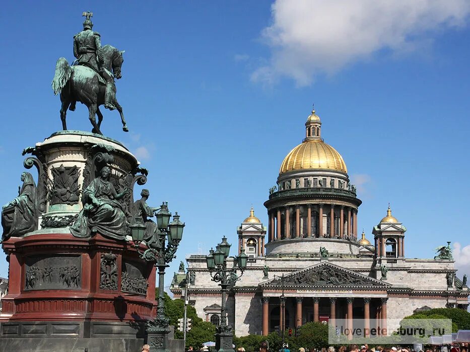 памятник около исаакиевского собора. исаакиевская площадь памятник николаю 1.