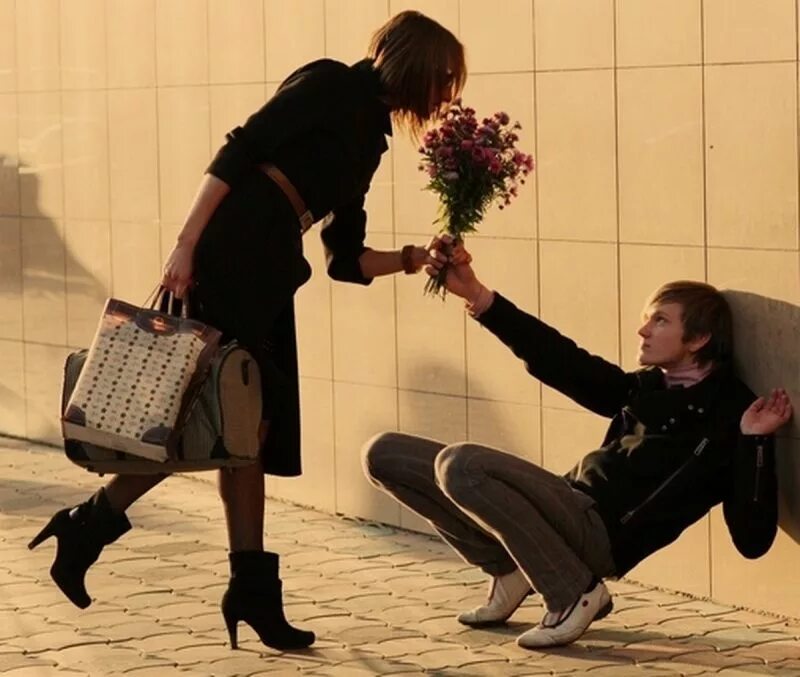 Смешные свидания. Мемы про свидание в ресторане. Первое свидание картинки прикольные. Парень ждет девушку. Парень не пришел на свидание.